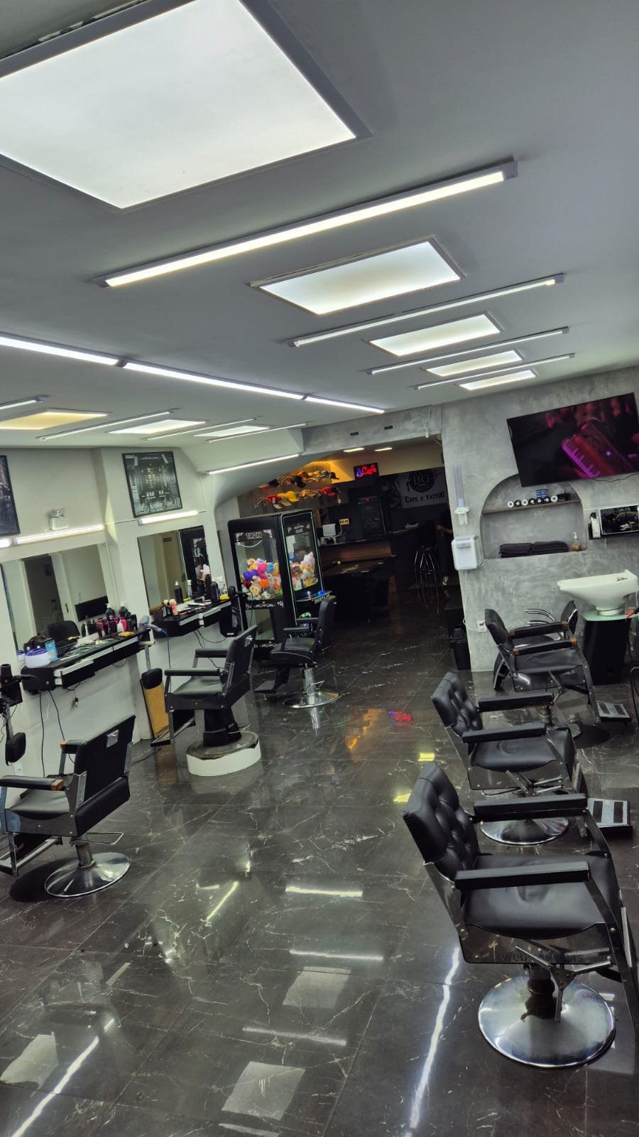 Interior da Barbearia BG